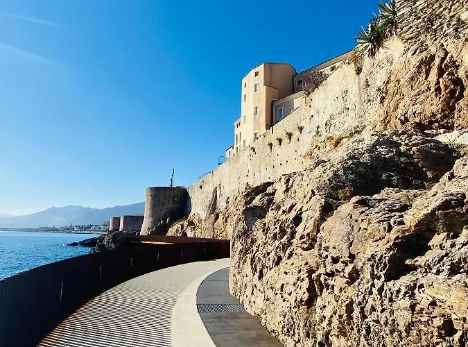 Casaluna - Casadibastia - Vue Citadelle Bastia (Corsica)