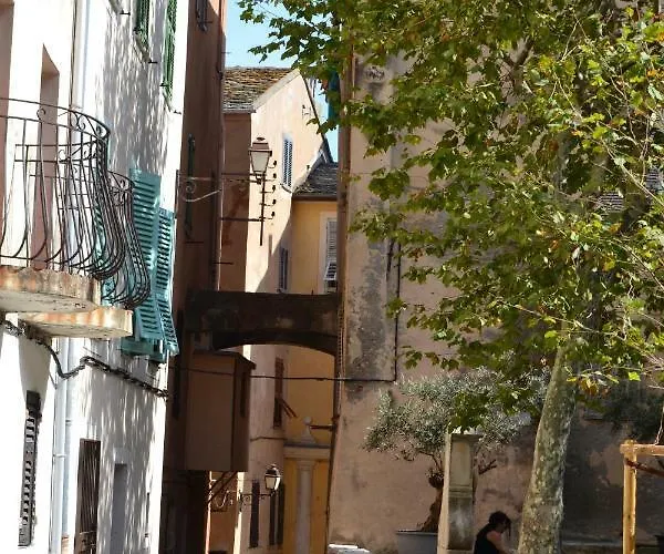 Casaluna - Casadibastia - Vue Citadelle * Μπαστιά